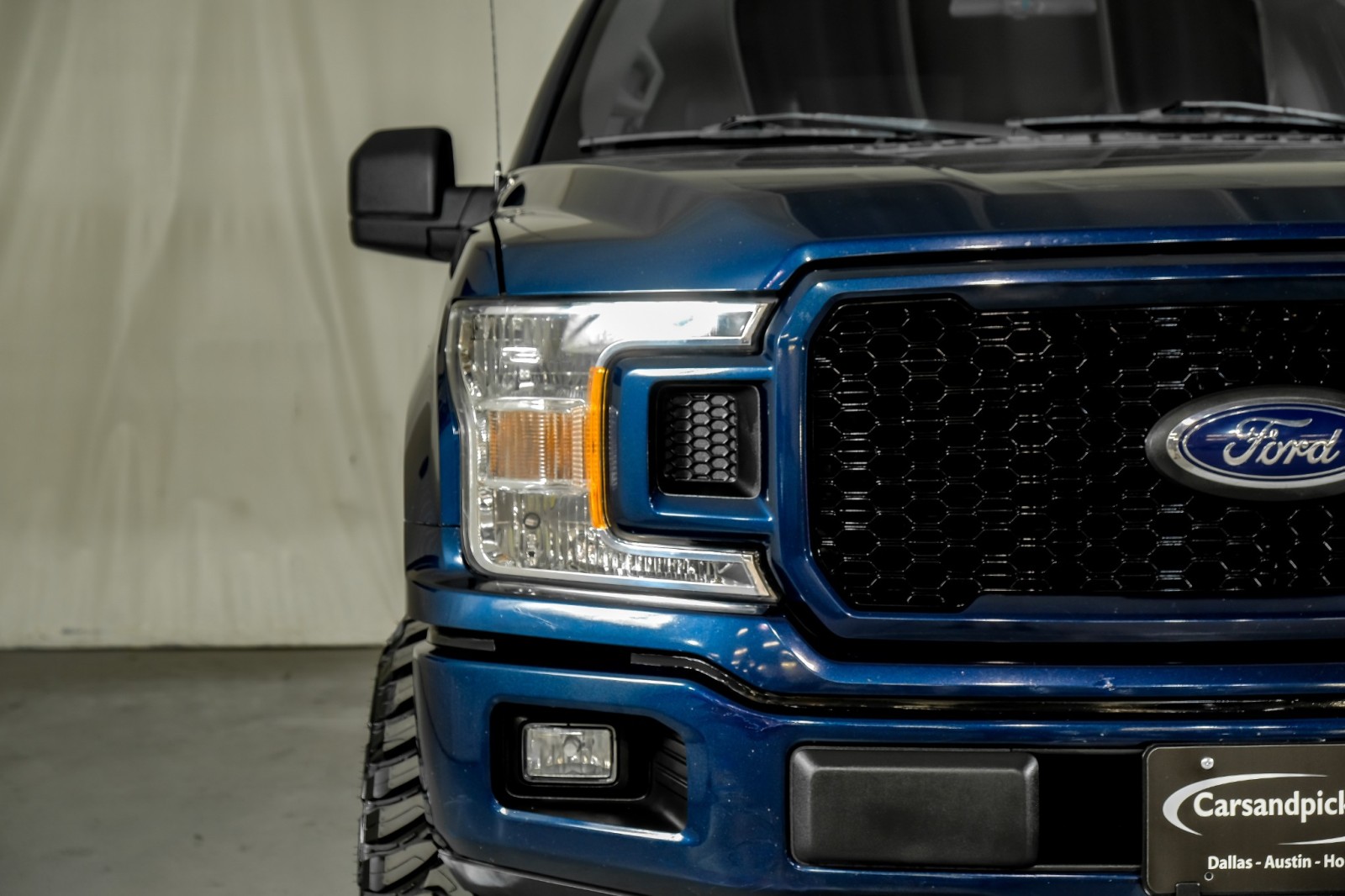 2018 Ford F-150 STX 34