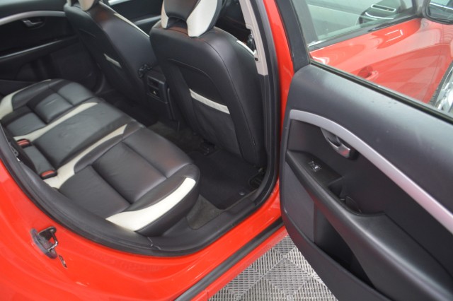 Used 2010 Volvo V70 R-Design Wagon for sale in Geneva NY