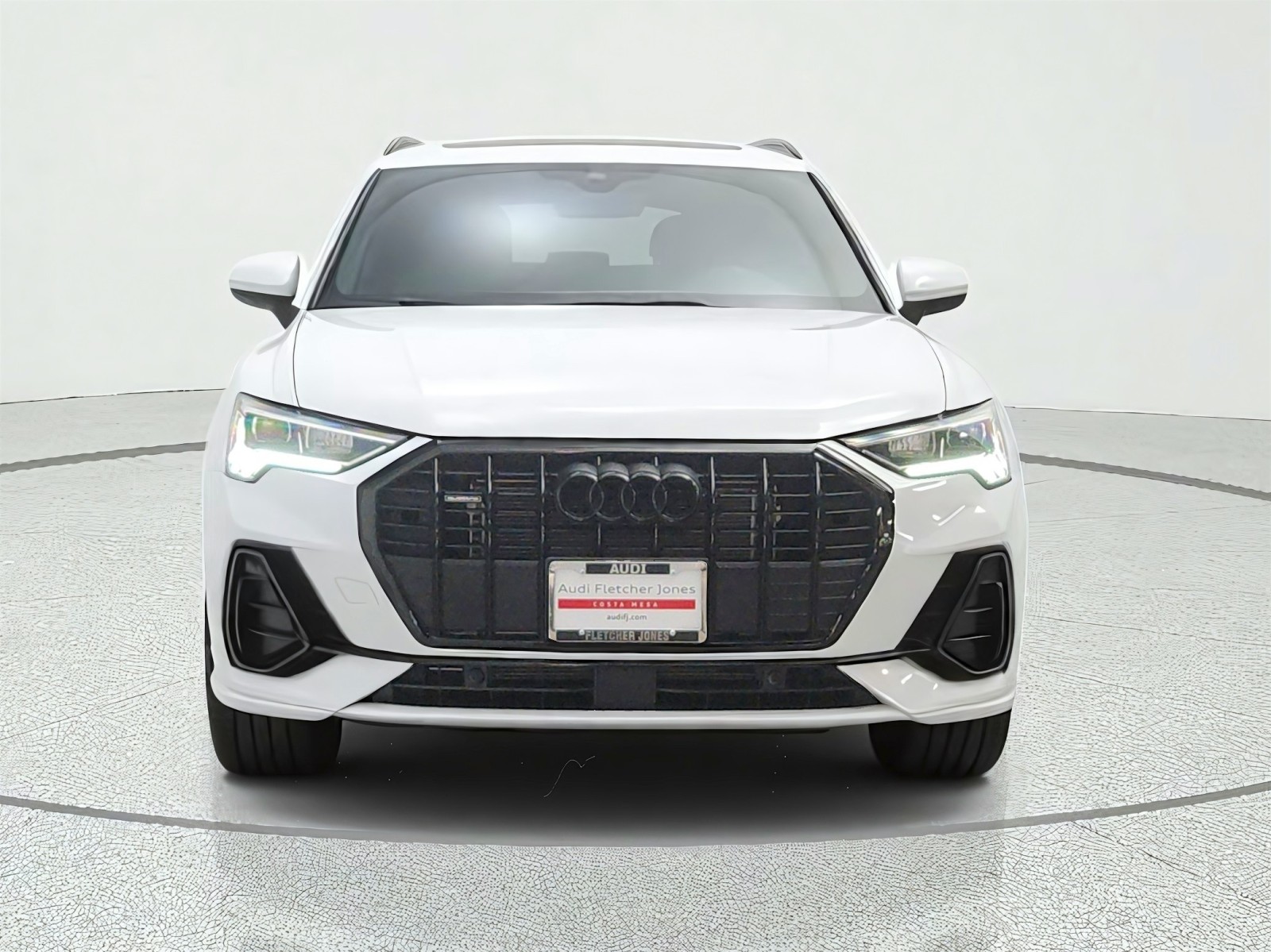 Used 2025 Glacier White Metallic Audi S line Premium image 2