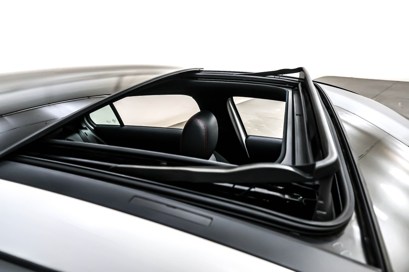 Used 2022 Polar White Mercedes-Benz A 220 Sedan image 22