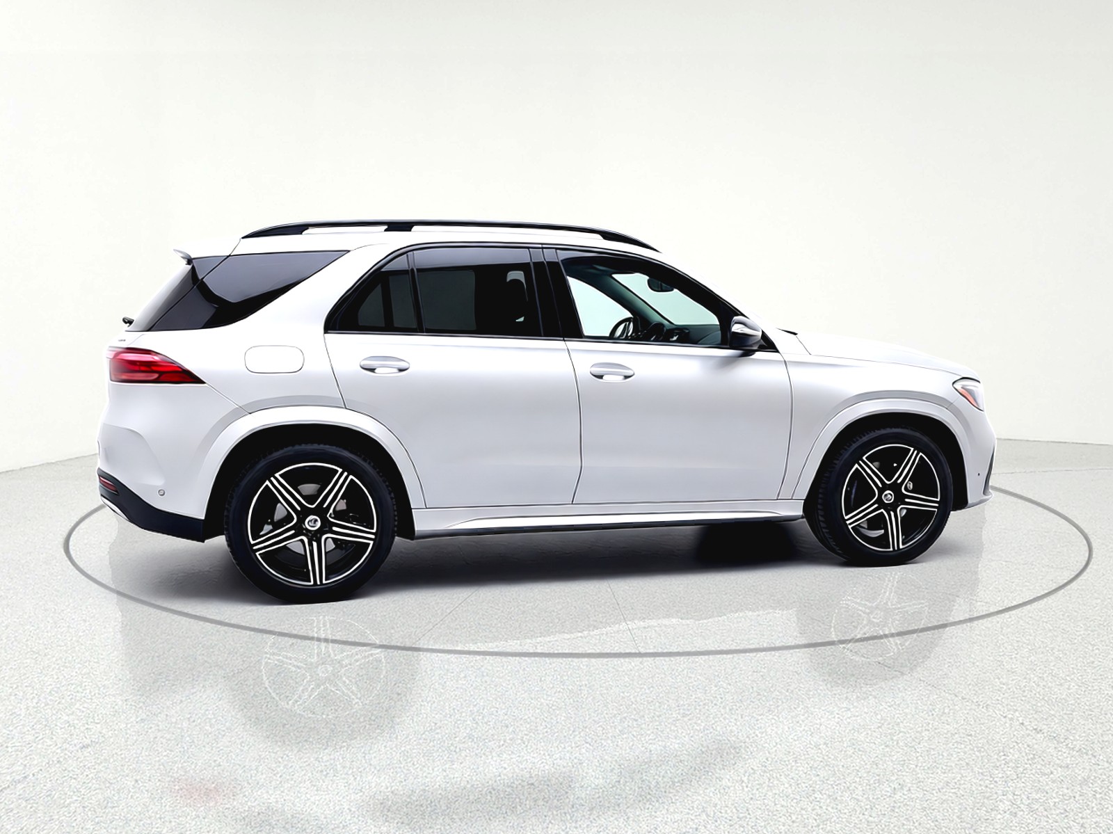 New 2026 Cirrus Silver Metallic Mercedes-Benz GLE 450 image 13