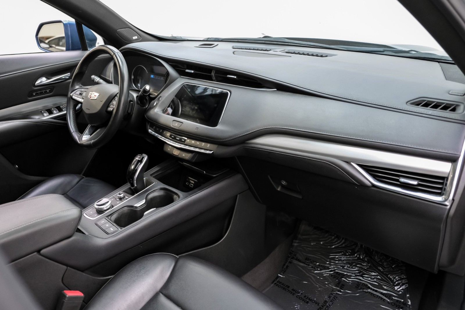2020 Cadillac XT4 AWD Premium Luxury PanoRoof Navigation DrvrAwarene 16