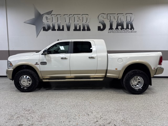 2017 Ram 3500 Laramie Longhorn 4WD Cummins MegaCab in ,