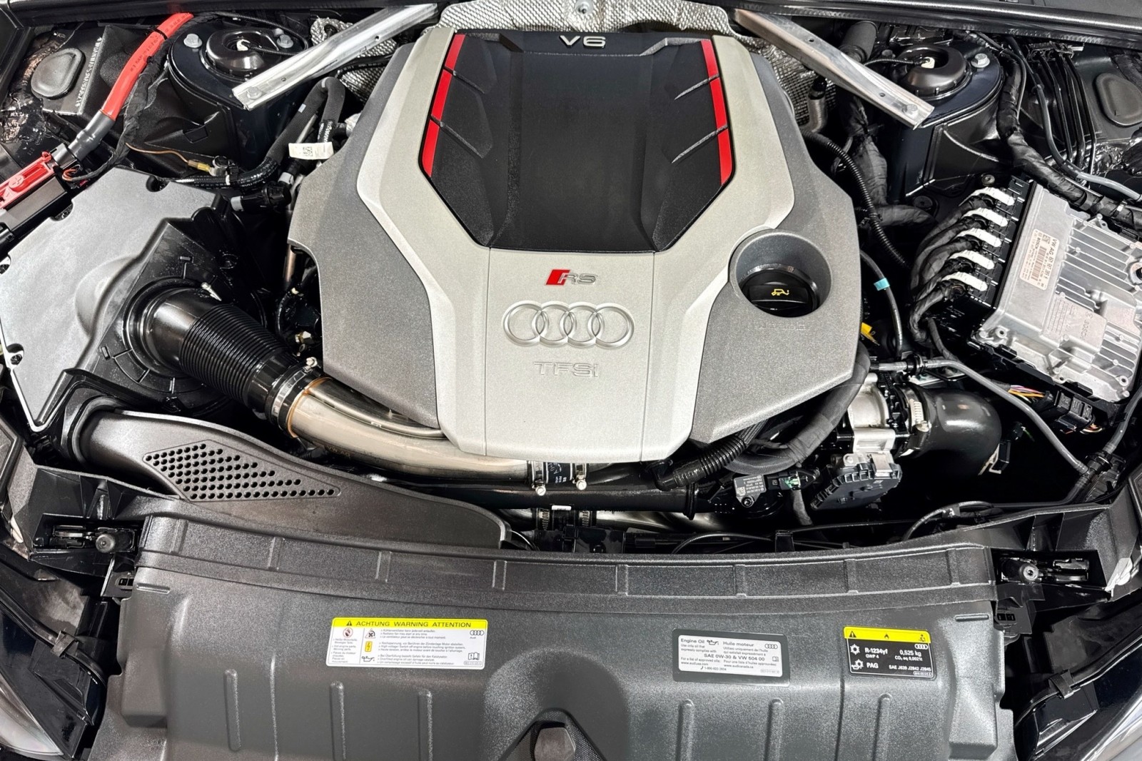 Used 2022 Mythos Black Metallic Audi  image 29
