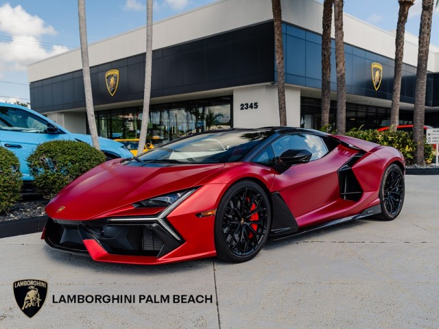 Lamborghini Revuelto