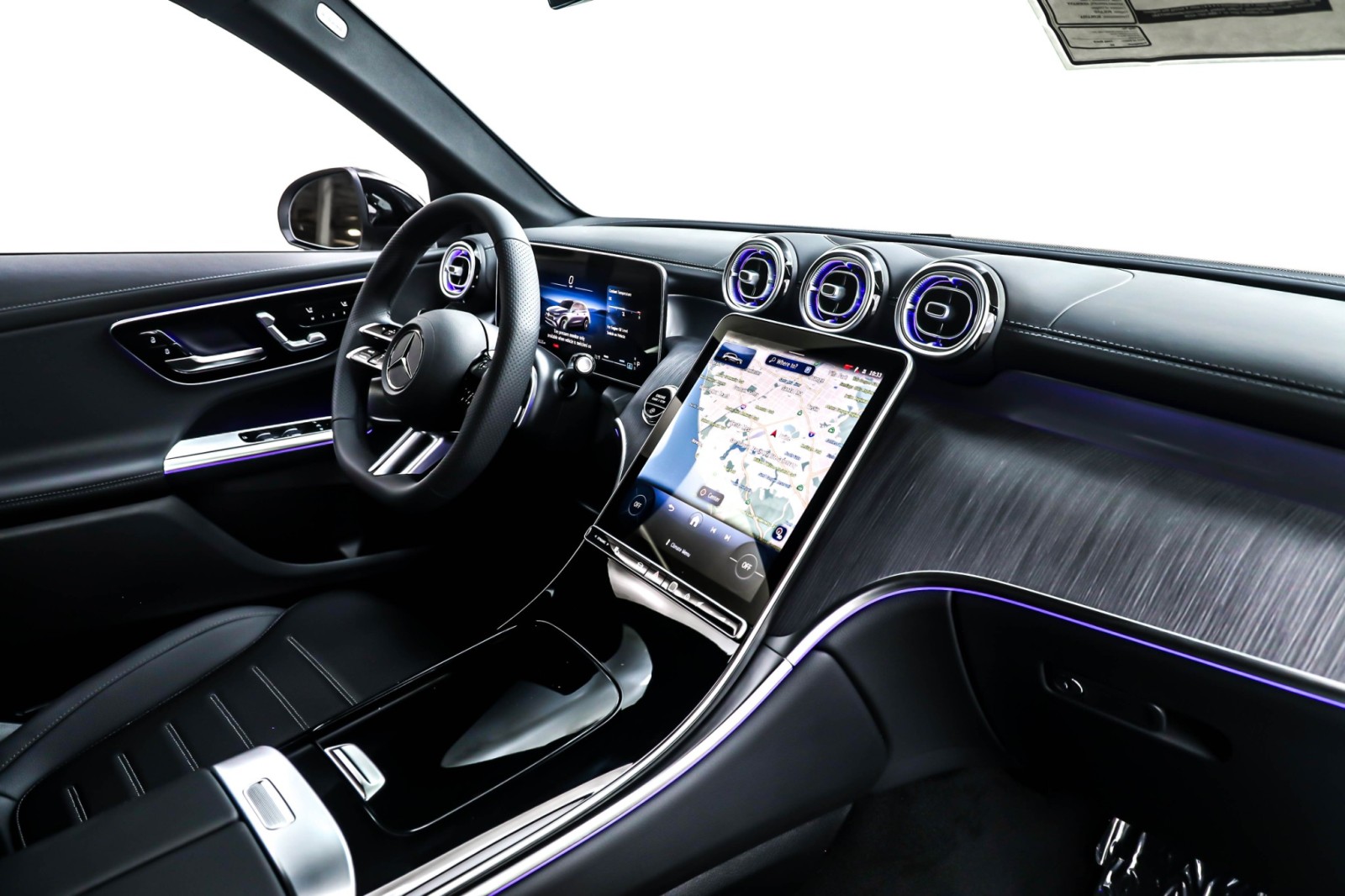 New 2026 Polar White Mercedes-Benz GLC 300 image 5