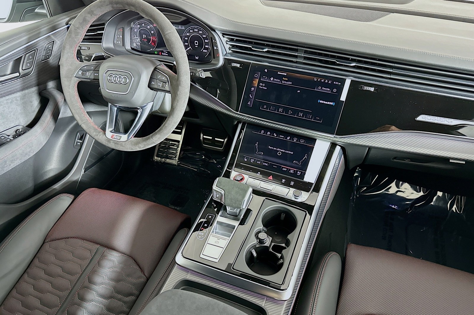 New 2026 Daytona Gray Pearl Effect Audi performance image 6