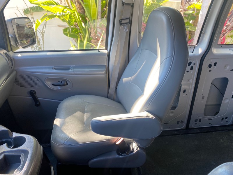 2003 Ford Econoline Cargo Van E 250 SUPER CARGO LOW MILES 67,419 in , 