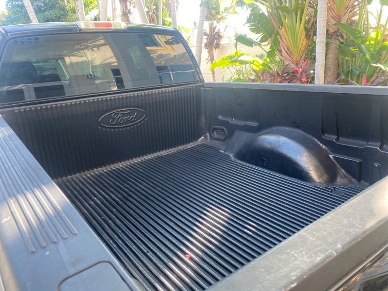 2006 Ford F-150 STX 4 DOOR LOW MILES 92,223 in ,