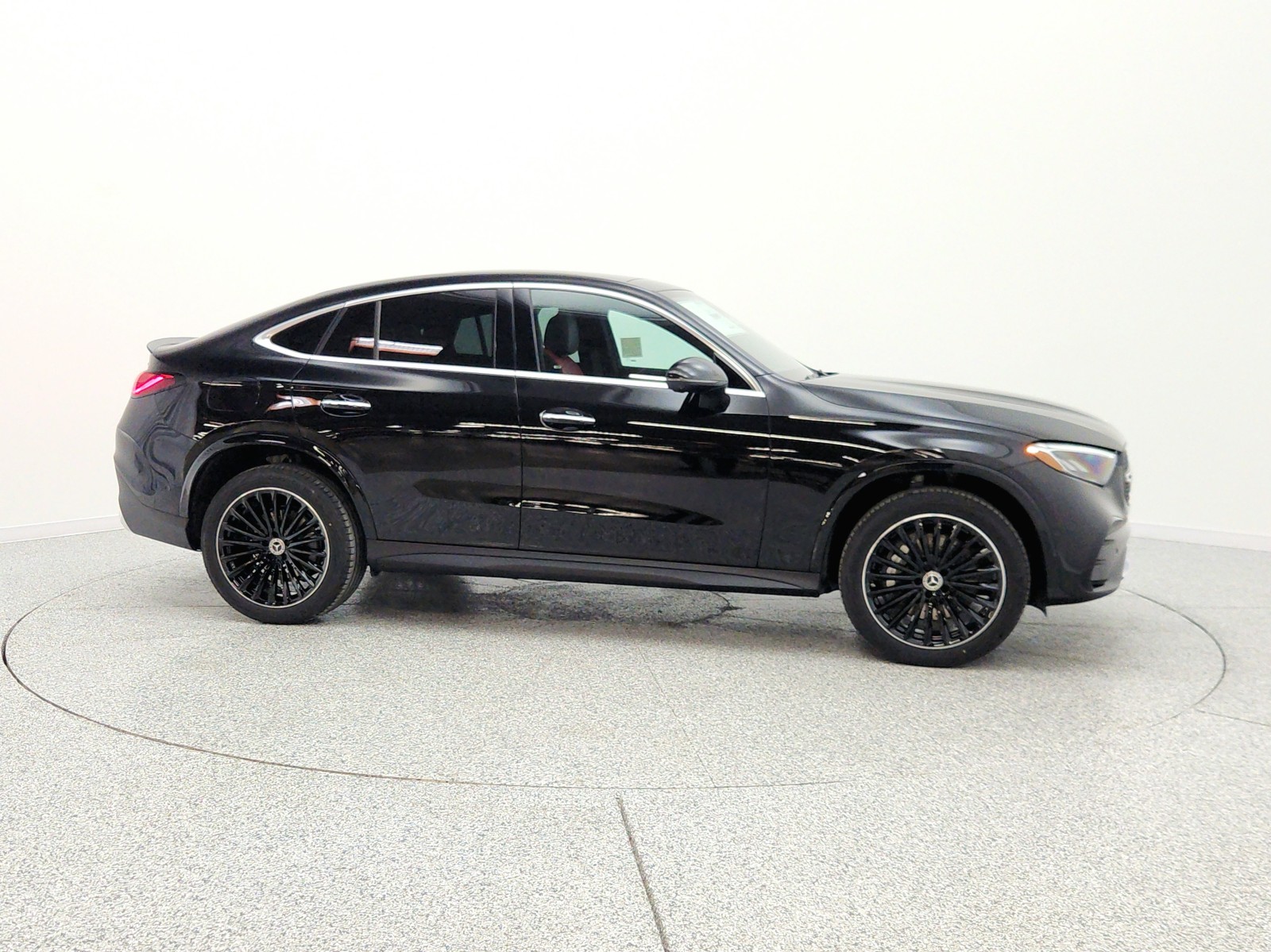 New 2026 Obsidian Black Metallic Mercedes-Benz GLC 300 4MATIC® Coupe image 4