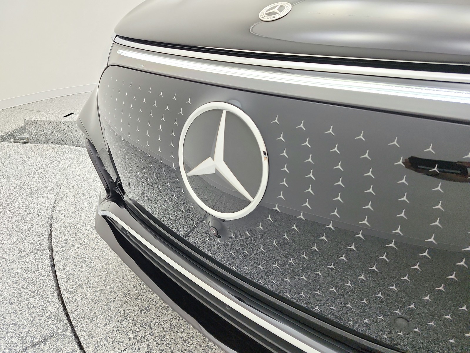 New 2026 Black Mercedes-Benz EQS 400 image 15