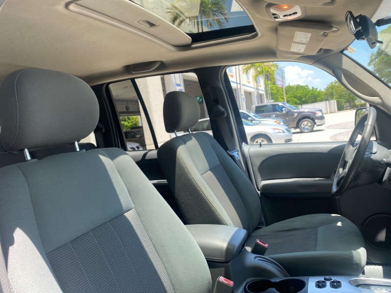 2006 Jeep Liberty 4WD Limited LOW MILES 75,410 in , 