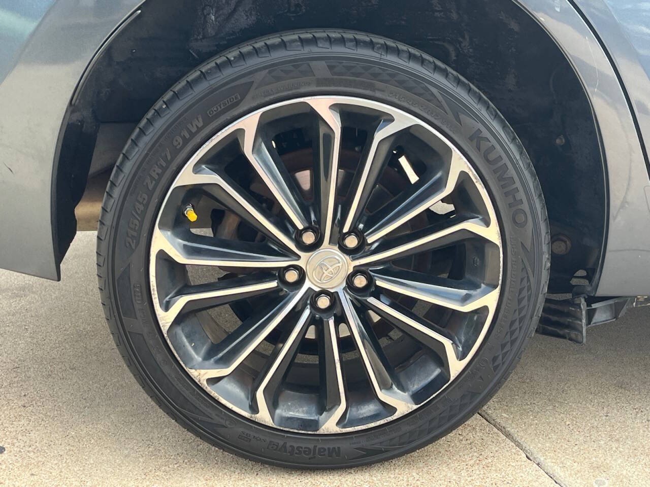 View vehicle photo 7