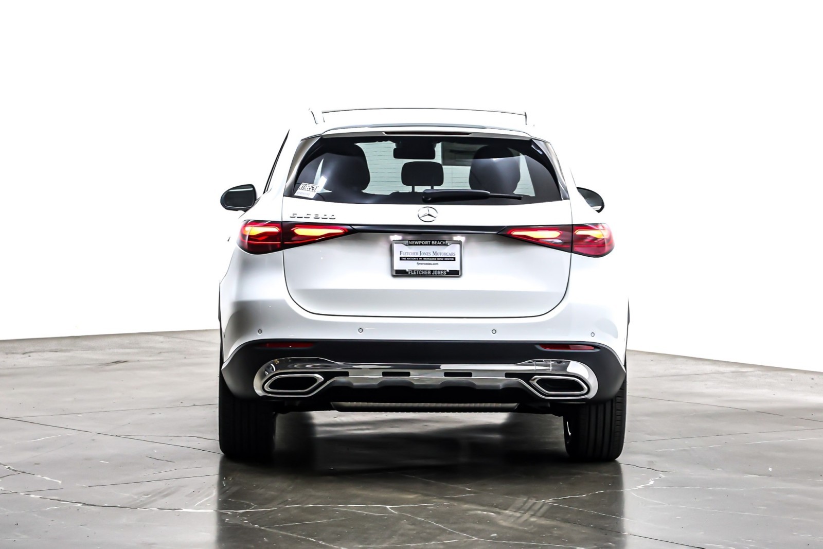 New 2026 Polar White Mercedes-Benz GLC 300 image 3