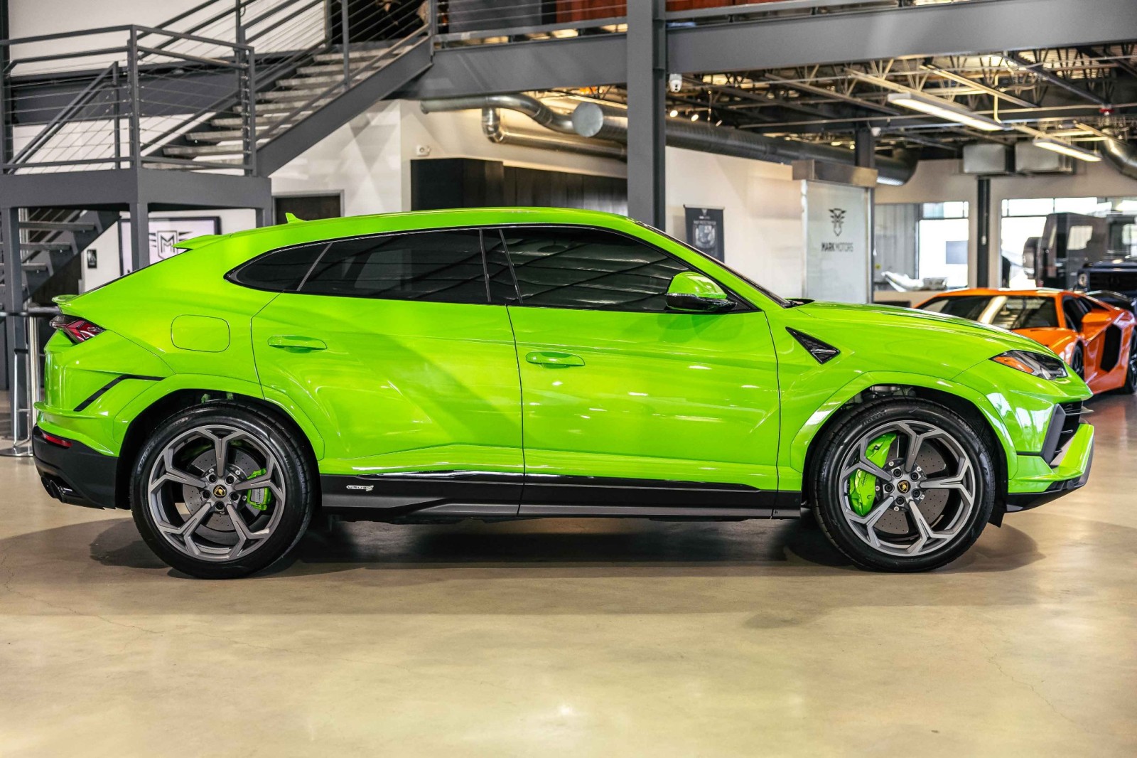 Used Car 2023 Lamborghini Urus  S For Sale Under $250,000 In Boerne, Texas