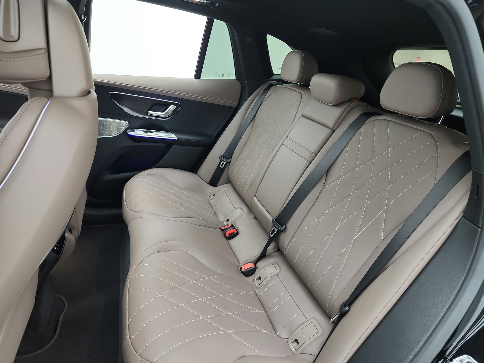 New 2027 Obsidian Black Metallic Mercedes-Benz EQE 320+ SUV image 11
