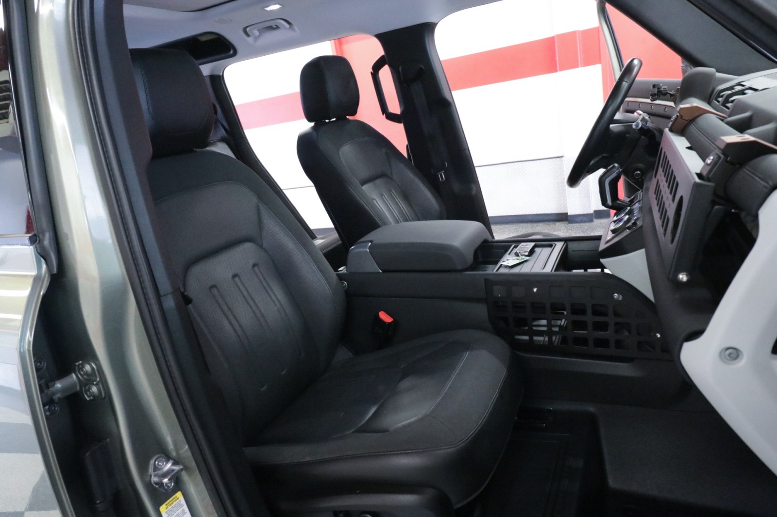 Used Car 2020 Land Rover Defender  Se For Sale Under $40,000 In Austin, Texas