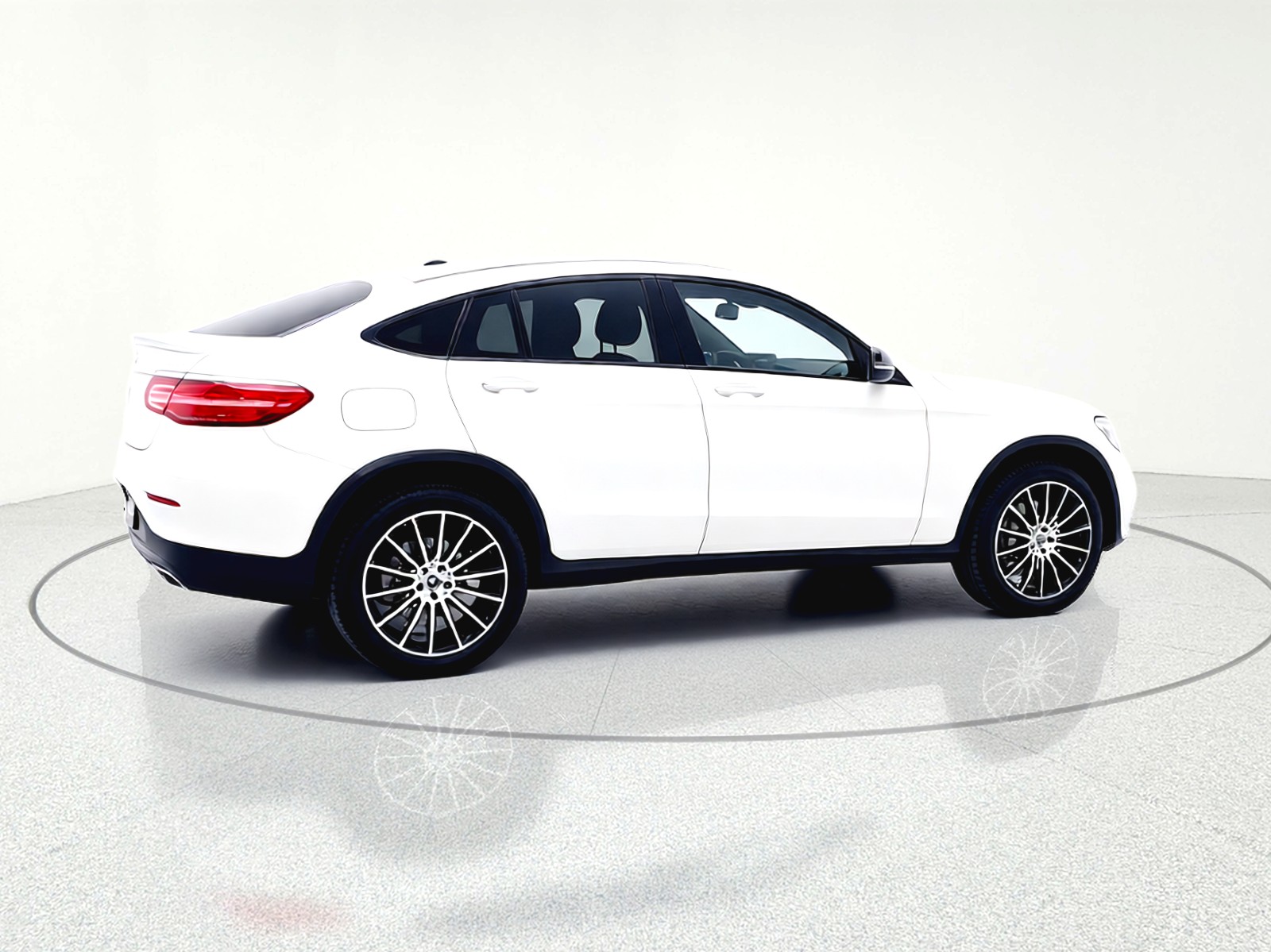 Used 2018 Polar White Mercedes-Benz GLC 300 4MATIC® Coupe image 14