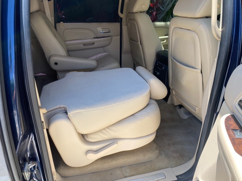 2007 Cadillac Escalade ESV SUNROOF AWD LOW MILES 47,118 in , 