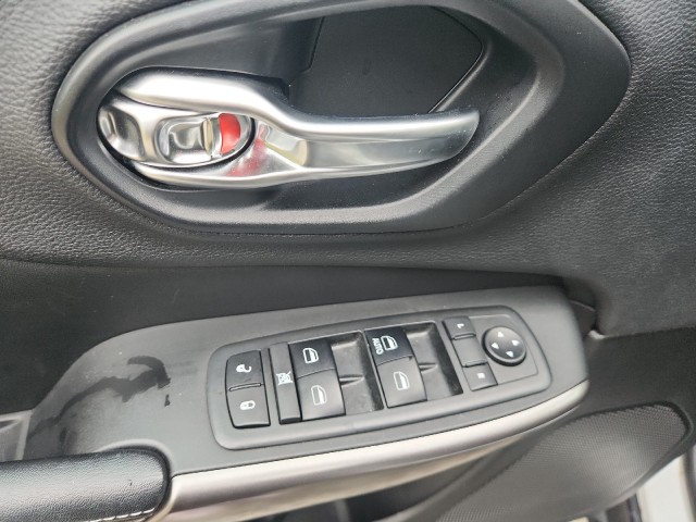 JeepCherokee18