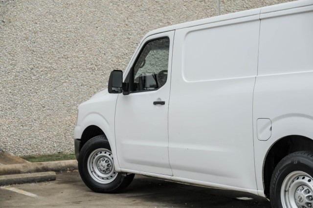 2021 Nissan NV Cargo S 13