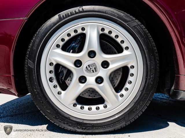 Porsche 911 Carrera
