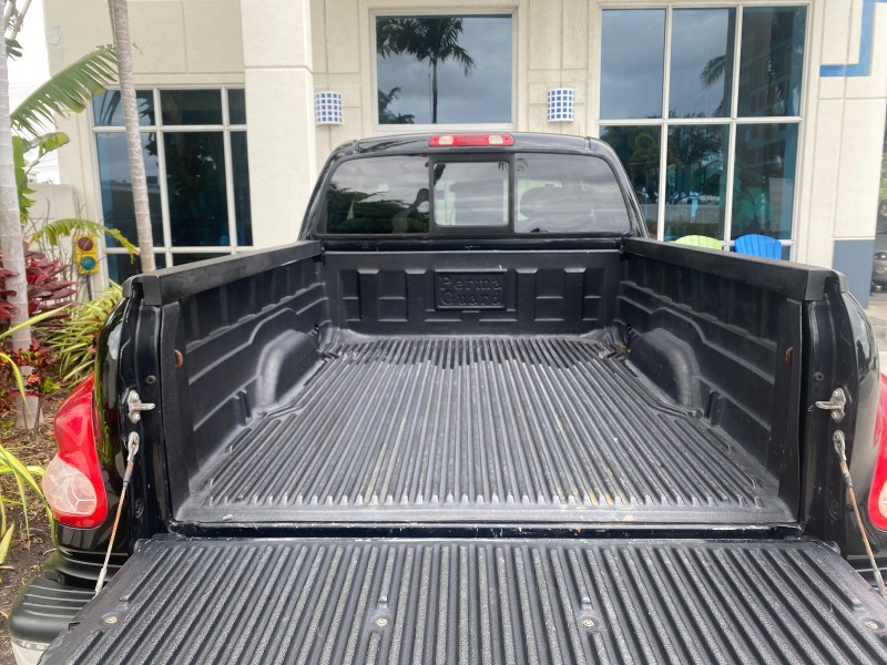 2004 Toyota Tundra SR5 1 OWNER 4WD XTRA CAB STEP SIDE in , 