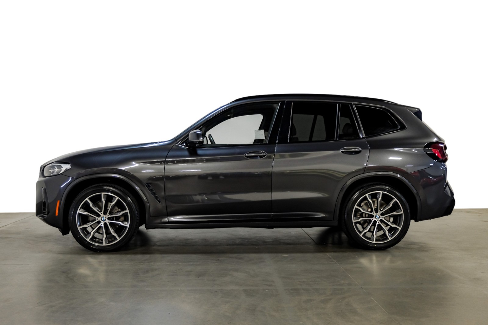 2022 BMW X3 sDrive30i MSport 20Alloys PanoRoof ConvcPkg HtdSea 9