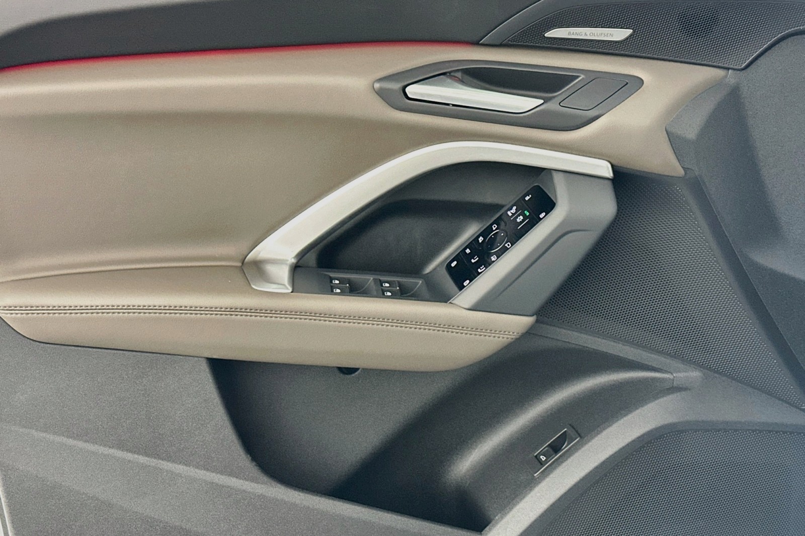 New 2026 Florett Silver Metallic Audi Premium Plus image 19