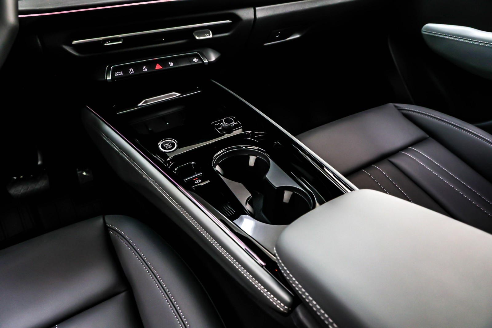 New 2026 Daytona Gray Pearl Effect Audi S line image 6