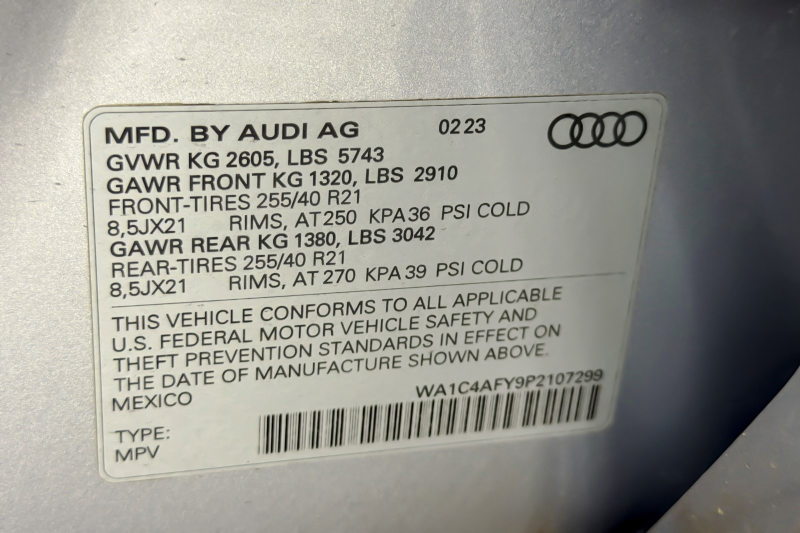Used 2023 Florett Silver Metallic Audi Prestige 3.0 TFSI quattro image 28