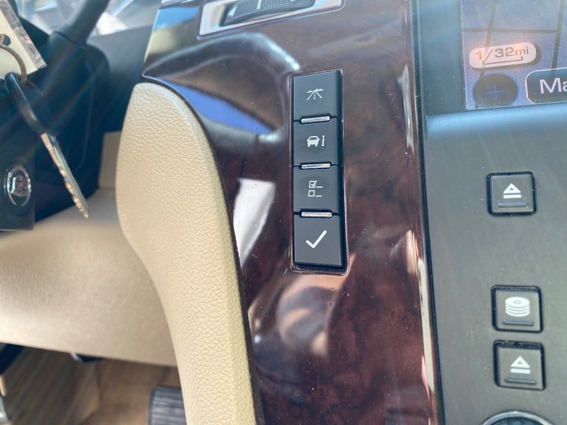2010 Cadillac Escalade SUNROOF NAV Premium LOW MILES 66,933 in ,