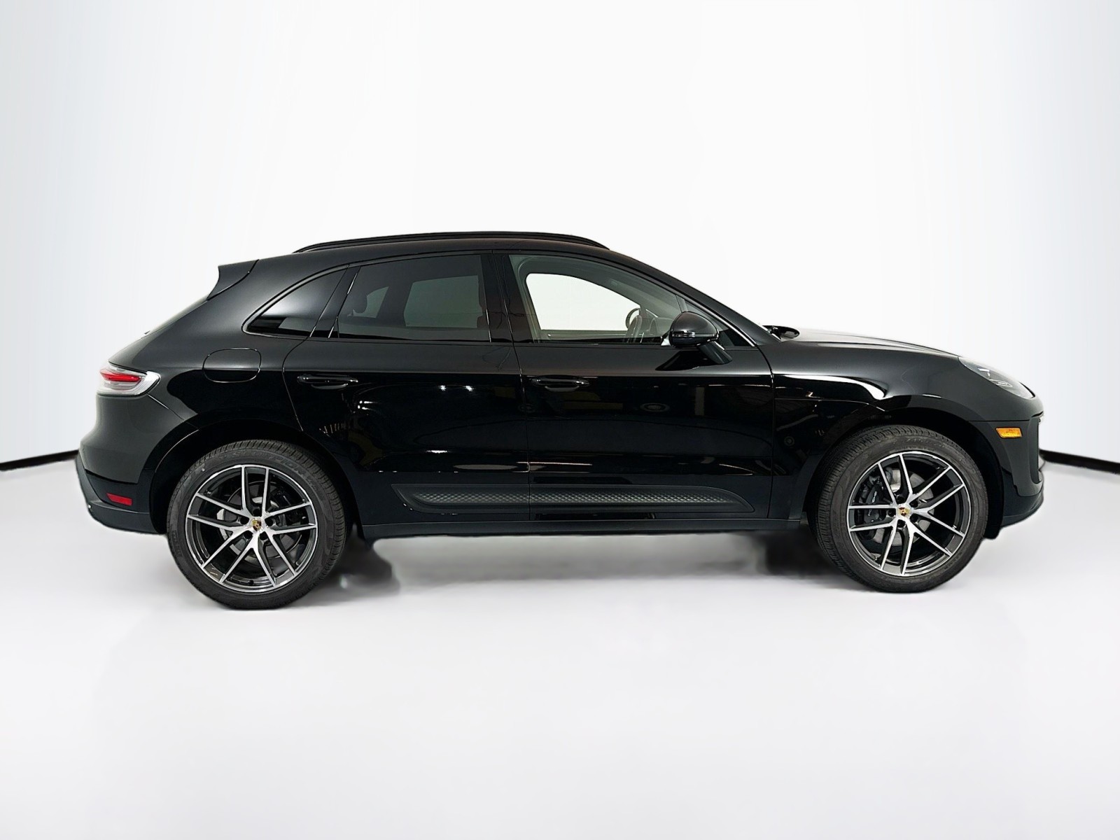 2024 Porsche Macan  4