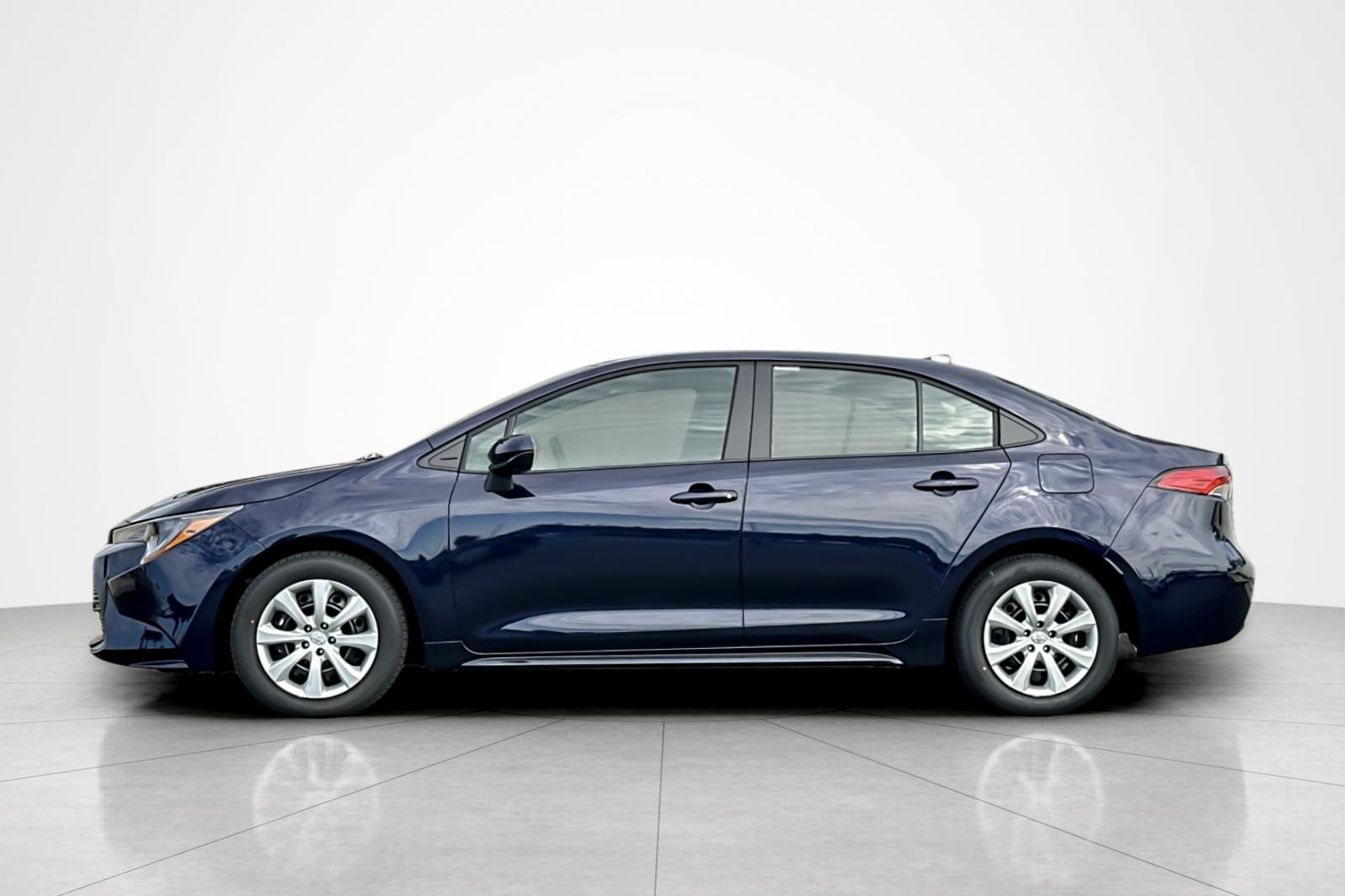 2026 Toyota Corolla LE photo 2