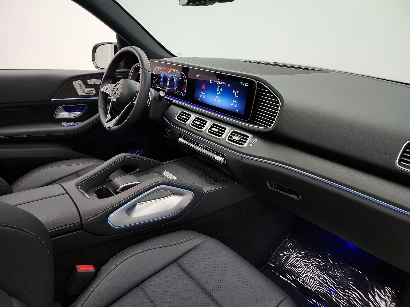 Certified Used 2024 Selenite Grey Metallic Mercedes-Benz GLE 350 4MATIC® SUV image 19