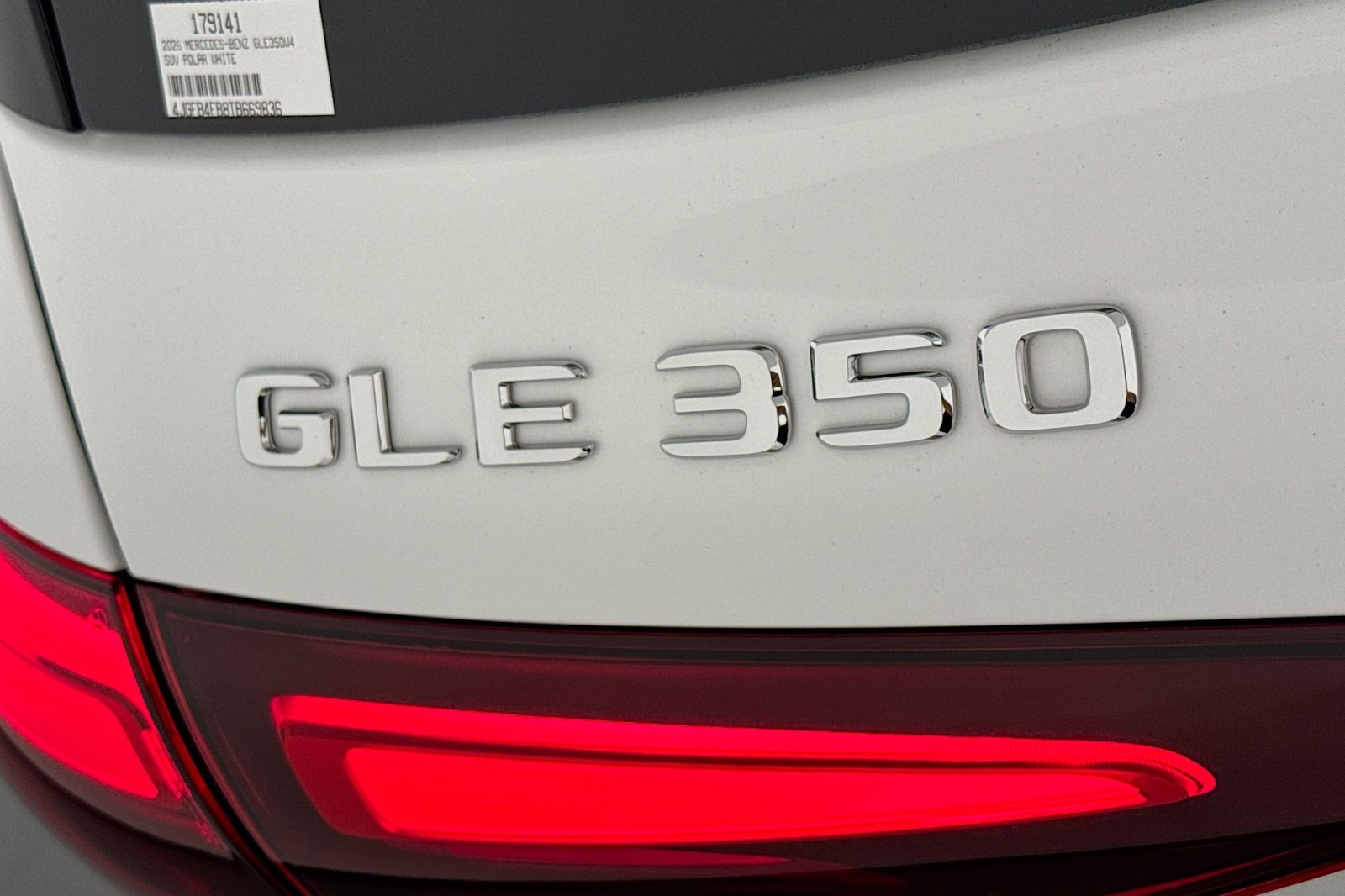 New 2026 Polar White Mercedes-Benz GLE 350 4MATIC® SUV image 8