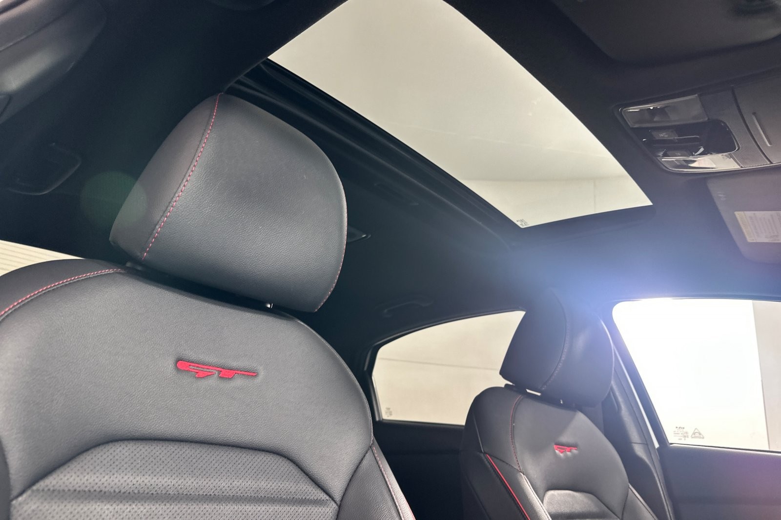 Used 2023 WHITE Kia GT DCT image 15