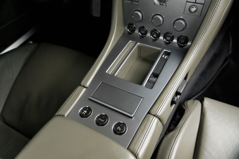 2005 Aston Martin DB9  in , 