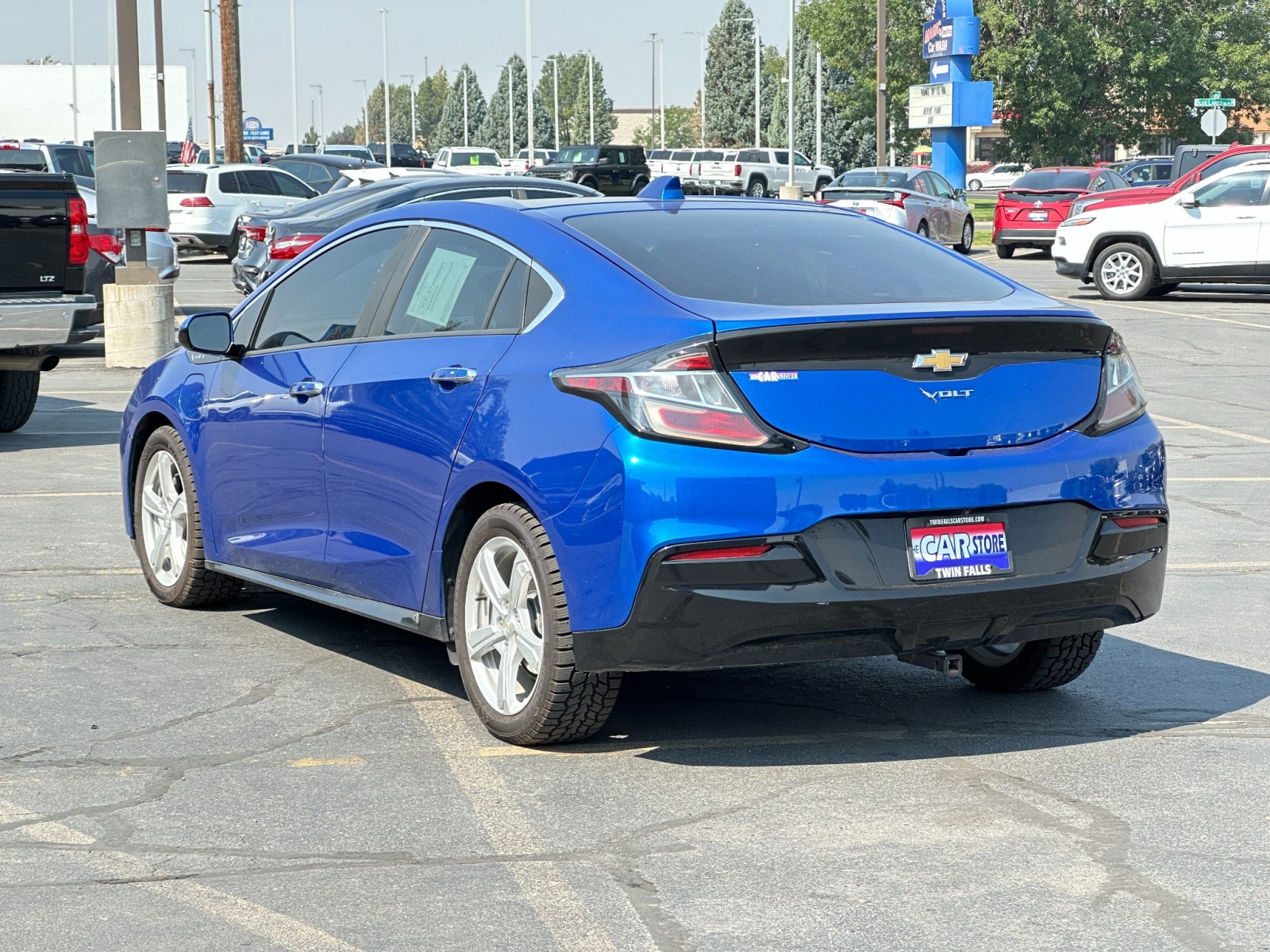 2017 Chevrolet Volt LT 8