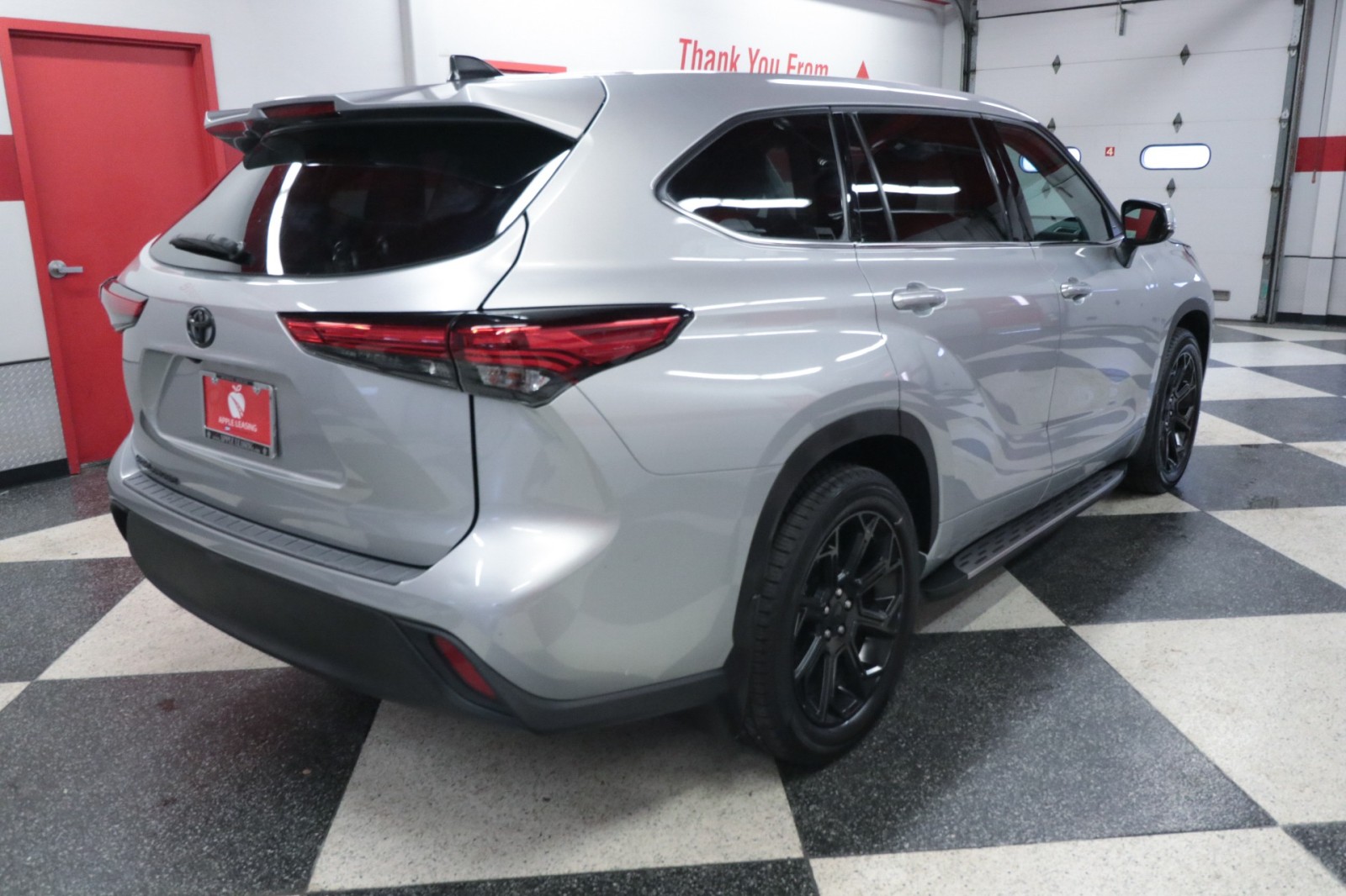 Used Car 2022 Toyota Highlander  L For Sale Under $30,000 In Austin, Texas