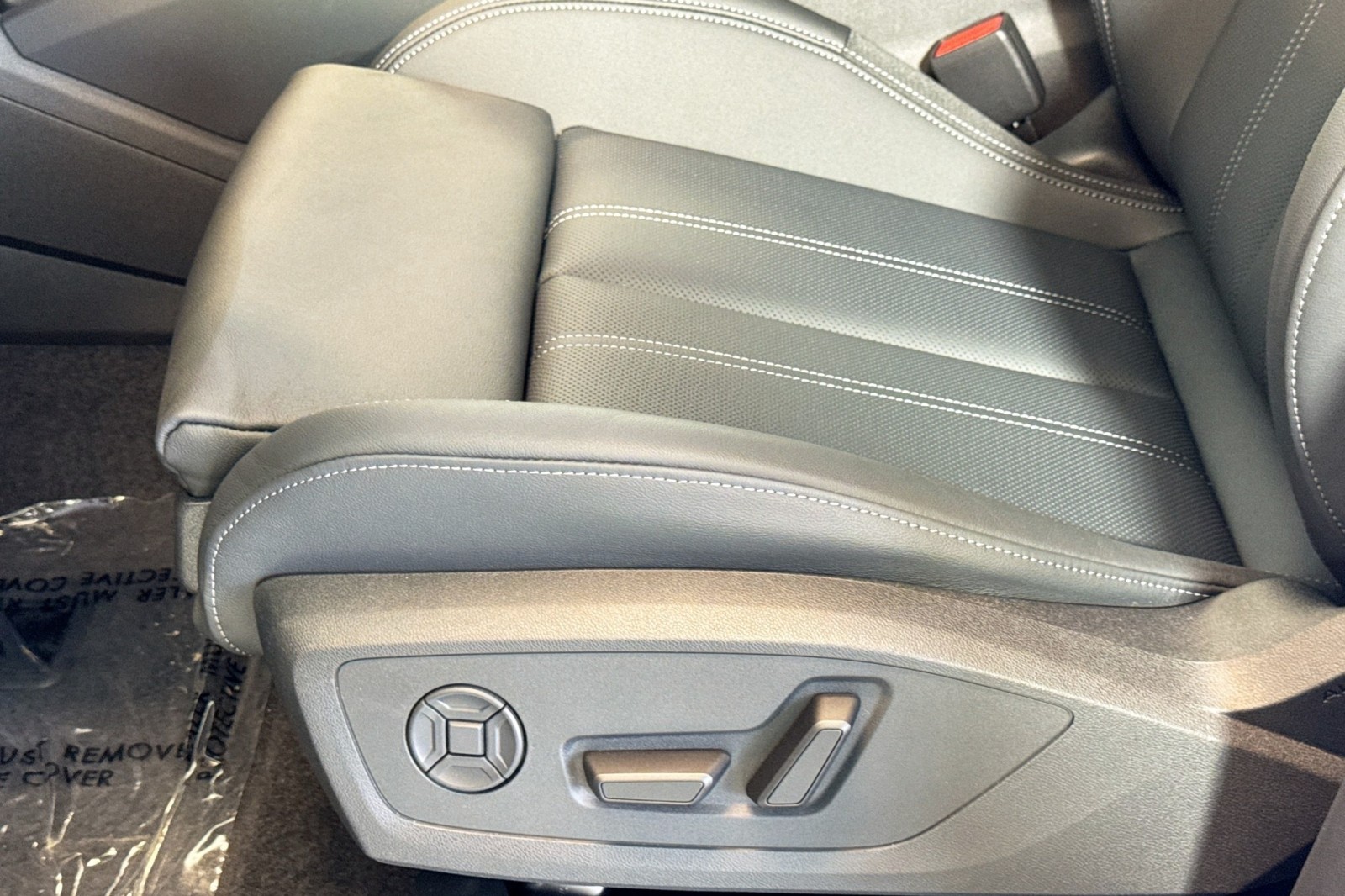 New 2025 Glacier White Metallic Audi Premium Plus quattro image 16