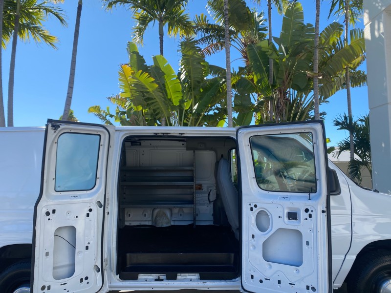 2003 Ford Econoline Cargo Van E 250 SUPER CARGO LOW MILES 67,419 in , 