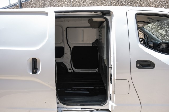 2018 Nissan NV200 Compact Cargo S 50