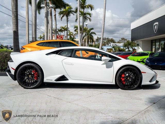 2022 Lamborghini Huracan EVO RWD Coupe in , 