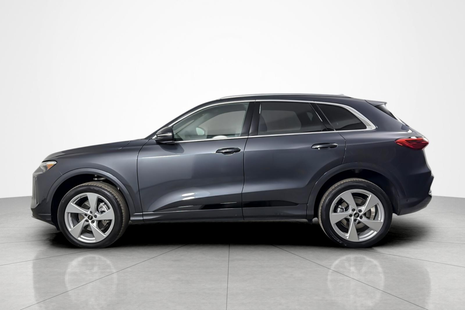 New 2025 Tambora Gray Metallic Audi Premium Plus 2.0 TFSI quattro image 3