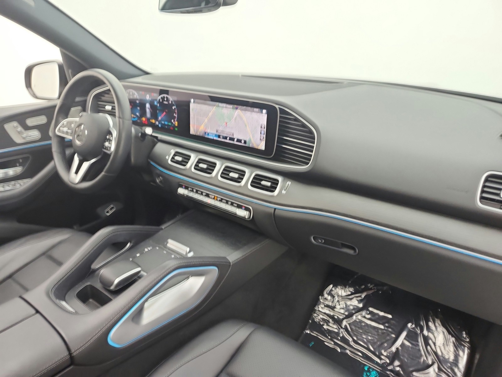 Certified Used 2022 Black Mercedes-Benz GLE 450 4MATIC® SUV image 23