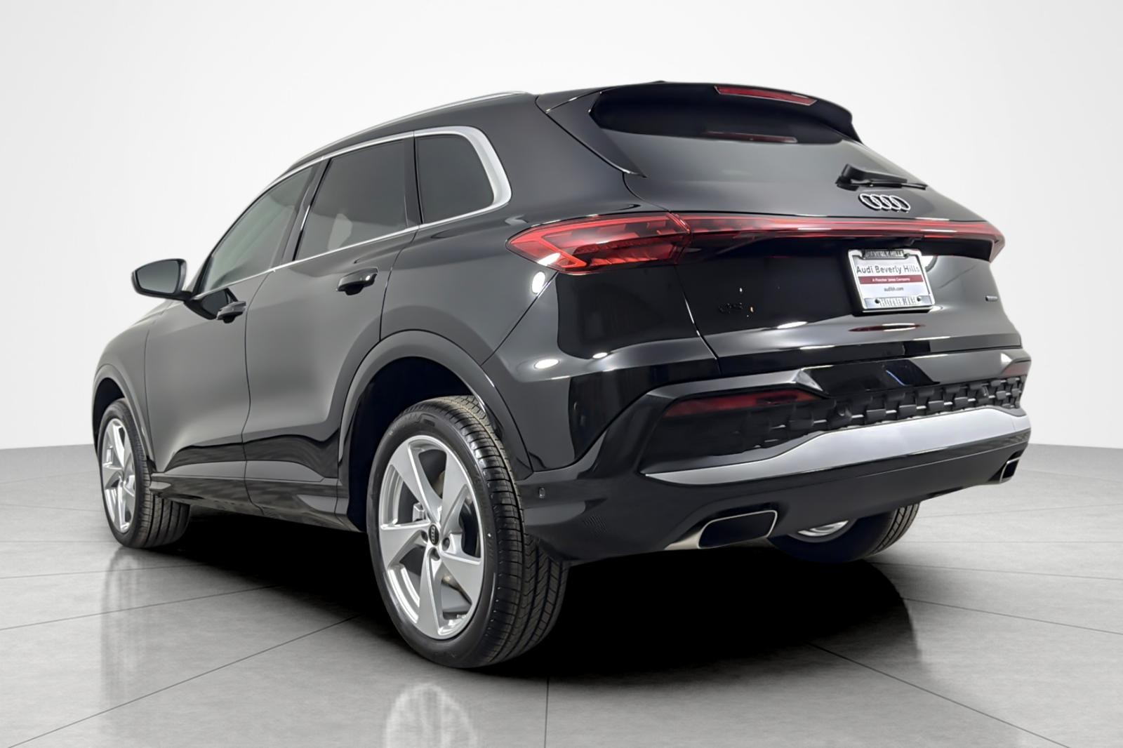 New 2025 Mythos Black Metallic Audi Premium Plus 2.0 TFSI quattro image 4