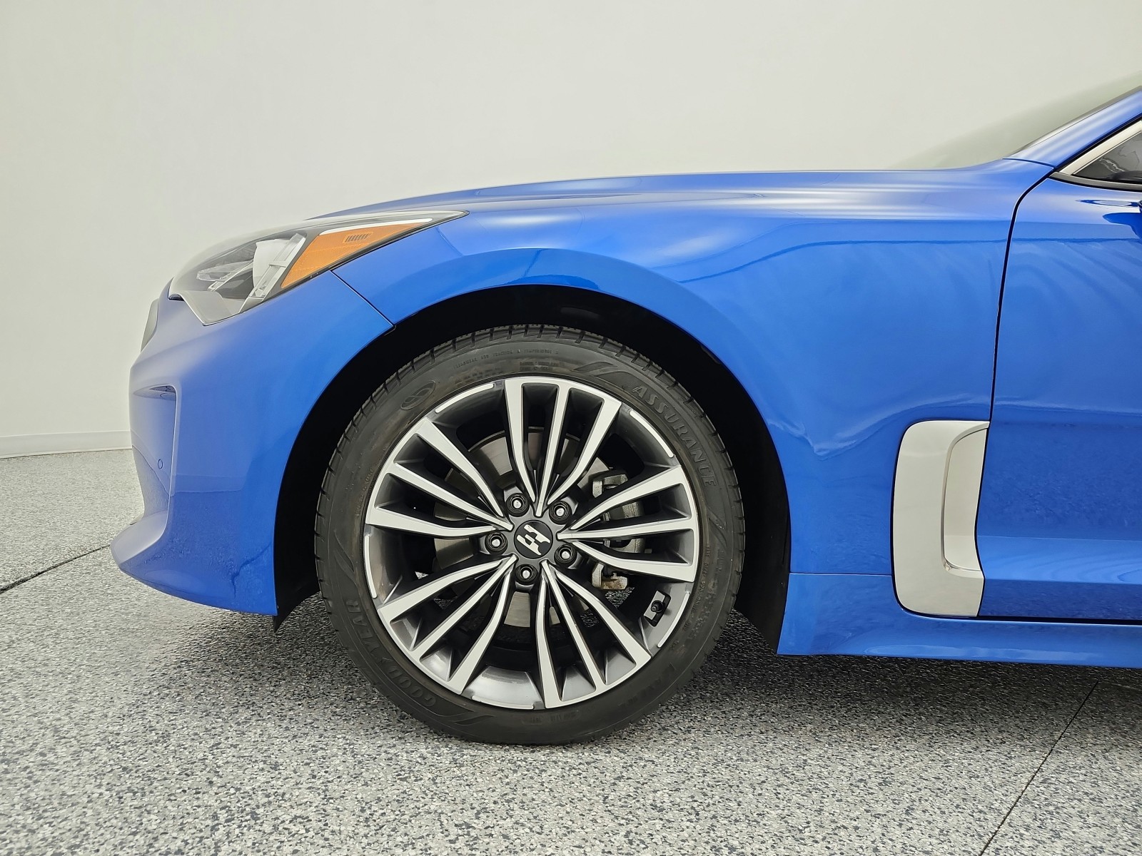 Used 2019 Micro Blue Kia Base RWD image 17