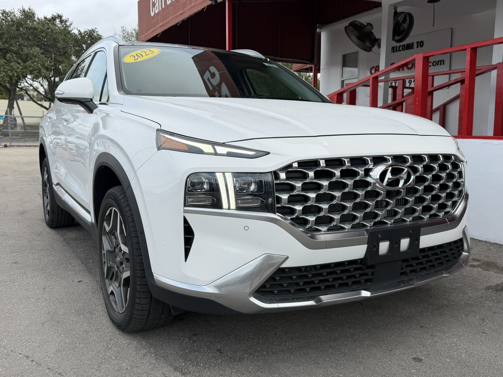 2023 Hyundai Santa Fe - $22,477