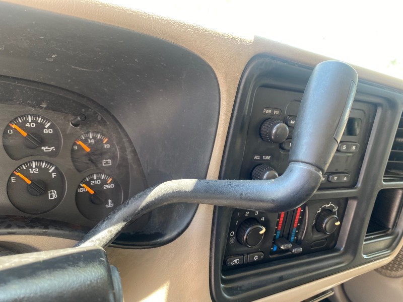 2005 GMC Sierra 1500 LOW MILES 83837 AC NO ACCIDENTS in ,